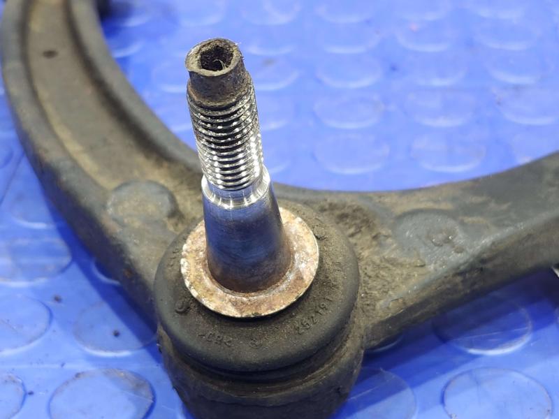 2010 Chevrolet Tahoe Upper Control Arm Front