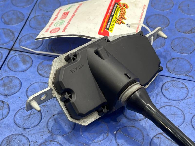 2016-2024 Mini Cooper R57 Convertible Radio Antenna Assembly OEM 65209309998