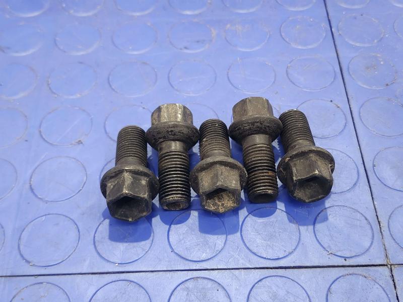 2017 Mercedes C-Class Lug Nuts