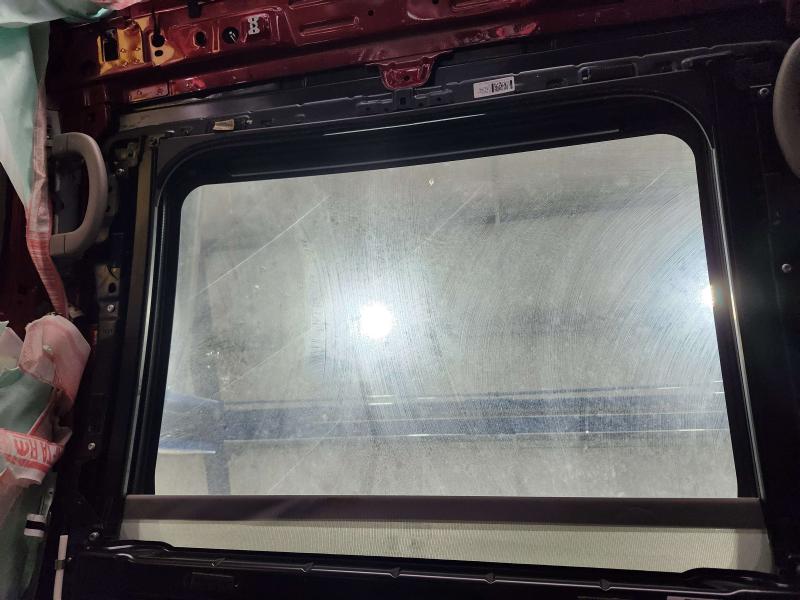 2018 Alfa Romeo Giulia Roof Glass (Glass Only)