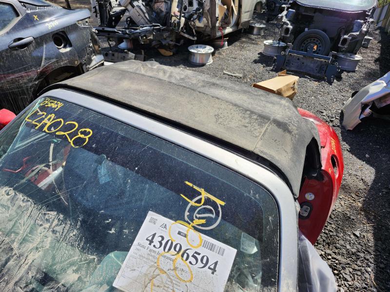 2007 Pontiac Solstice Roof
