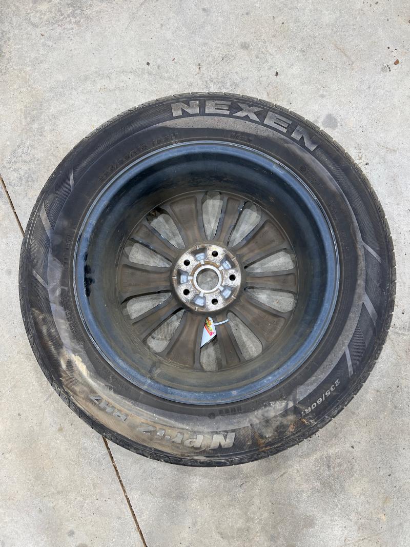 2017 Kia Sorento Wheel