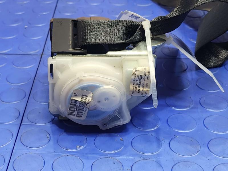 2014 Dodge Durango Rear Seat Belt