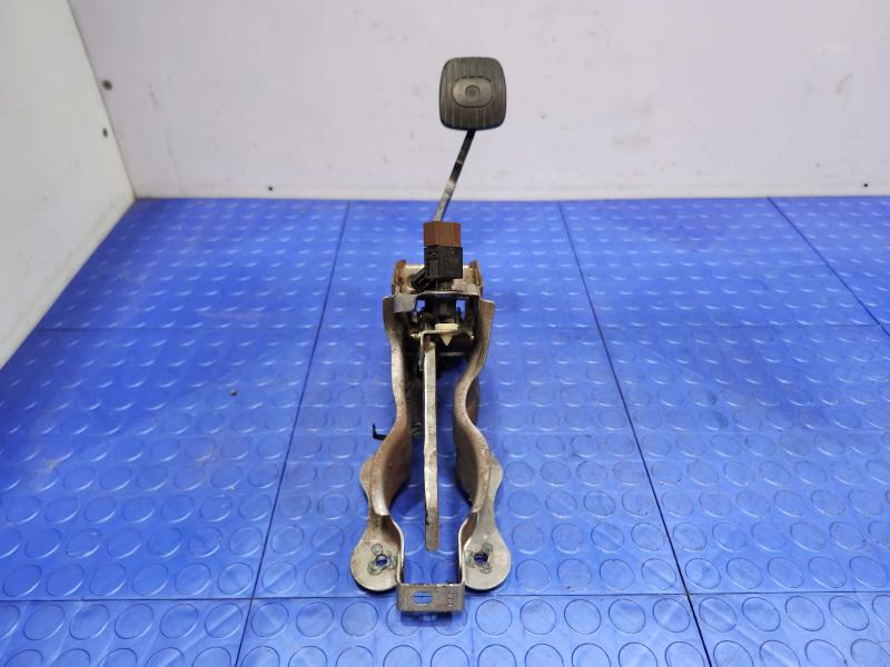2015 Chevrolet City Express Brake Pedal