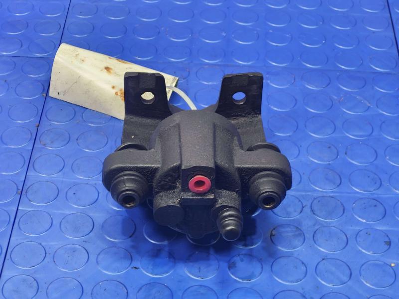 2003 Lincoln Town Car Caliper