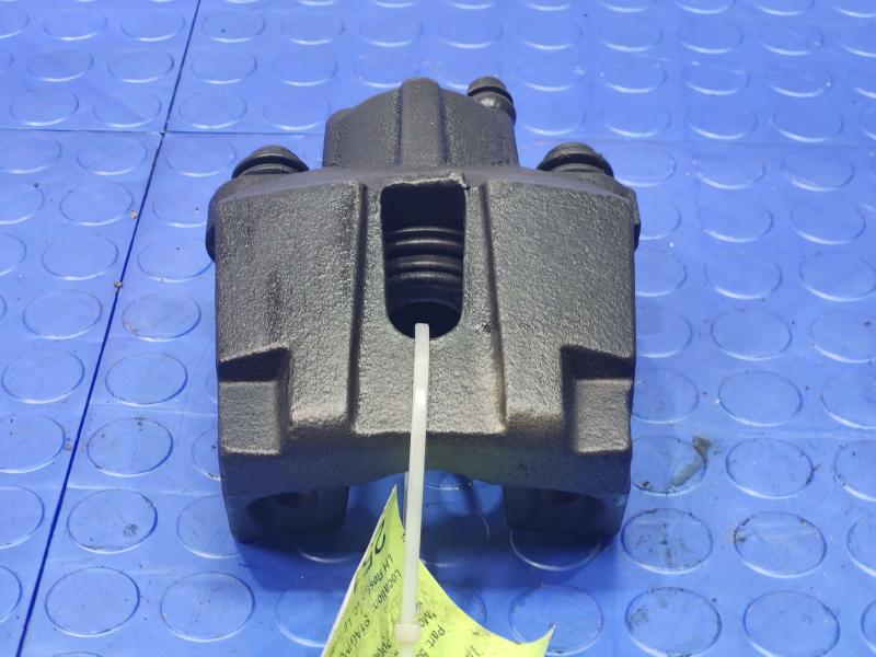 2003 Lincoln Town Car Caliper