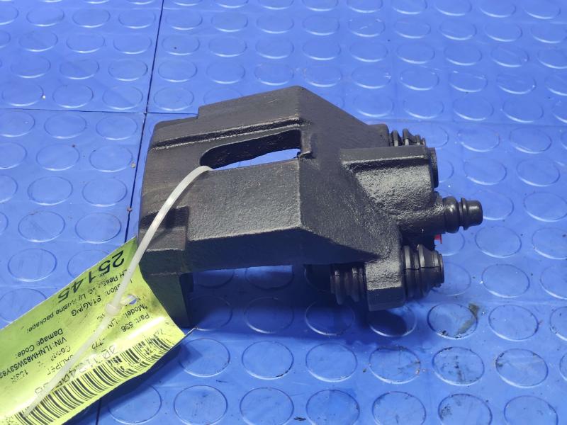 2003 Lincoln Town Car Caliper