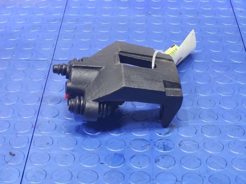 2003 Lincoln Town Car Caliper