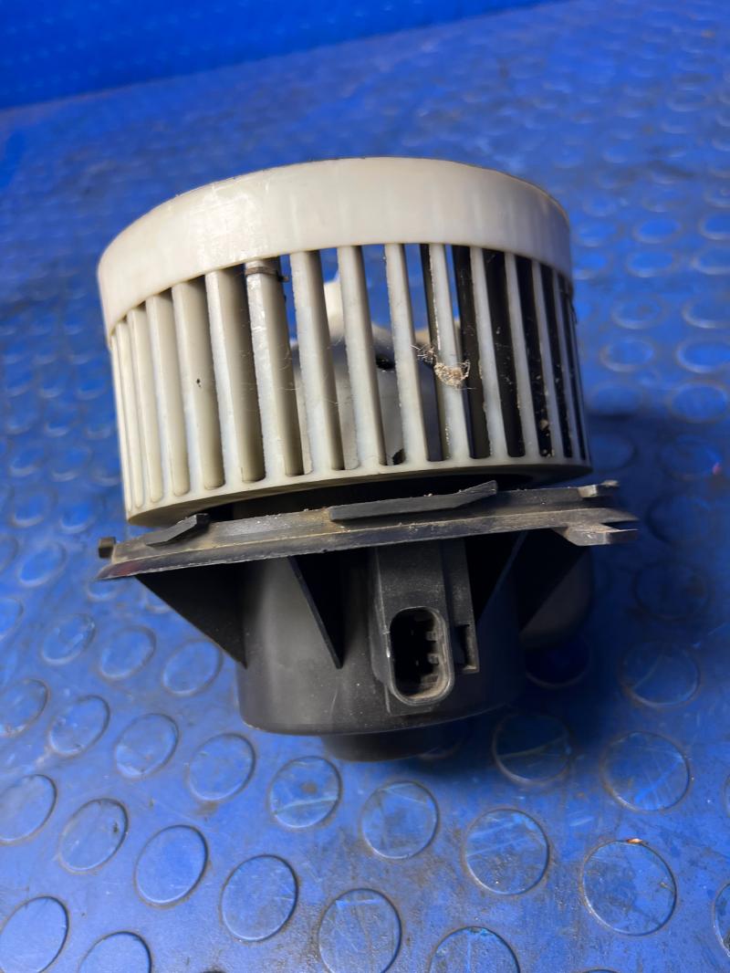 2000 GMC Sierra 1500 Blower Motor