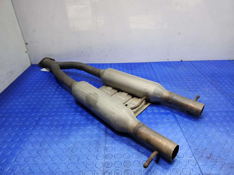 2013 Infiniti FX35 Muffler