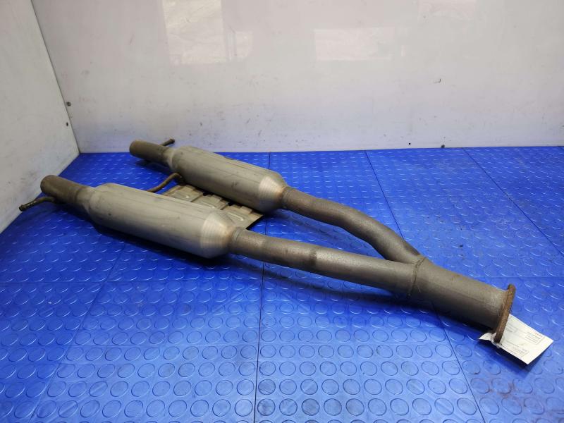 2013 Infiniti FX35 Muffler
