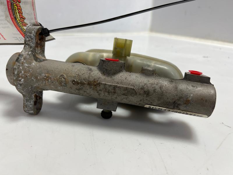 2001 - 2011 Ford Crown Victoria Brake Master Cylinder w/o Trac Cntrl OEM 6W1Z2140BA