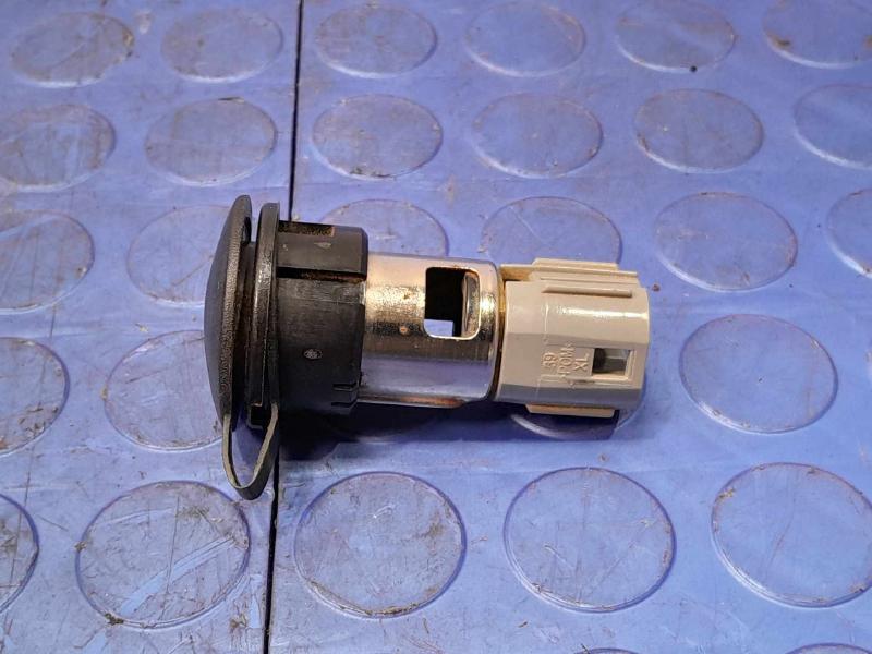 2009-2014 Ford F-150 12 Volt Power Outlet Genuine OEM Part BL3Z19N236A