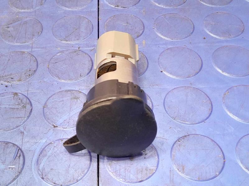 2009-2014 Ford F-150 12 Volt Power Outlet Genuine OEM Part BL3Z19N236A