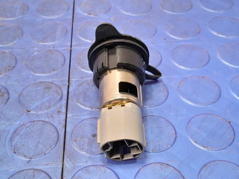 2009-2014 Ford F-150 12 Volt Power Outlet Genuine OEM Part BL3Z19N236A