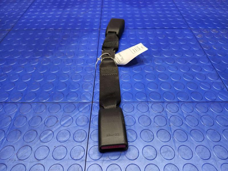 2015 Toyota Prius Rear Seat Belt
