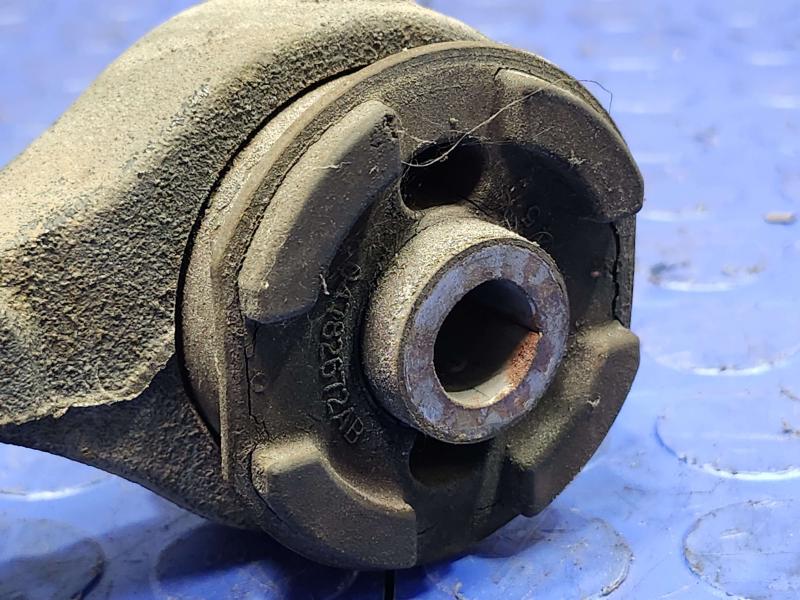 2010 Dodge Challenger Upper Control Arm Front