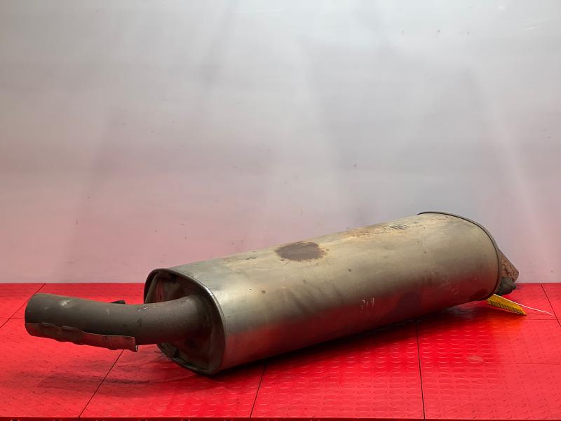 2011-2015 Infiniti QX56 QX80 Center Intermediate Exhaust Muffler OEM 201001LA2A