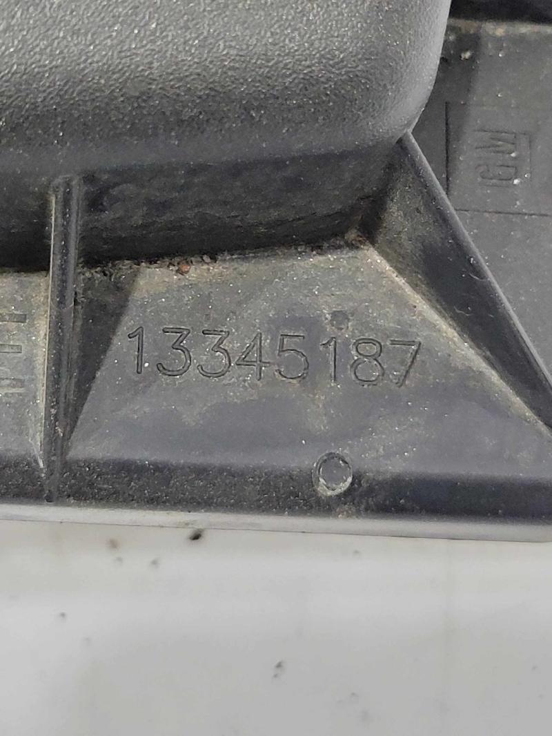 2012 - 2017 Buick Verano 2.4L Air Cleaner Box Assembly OEM 13468546 13301777