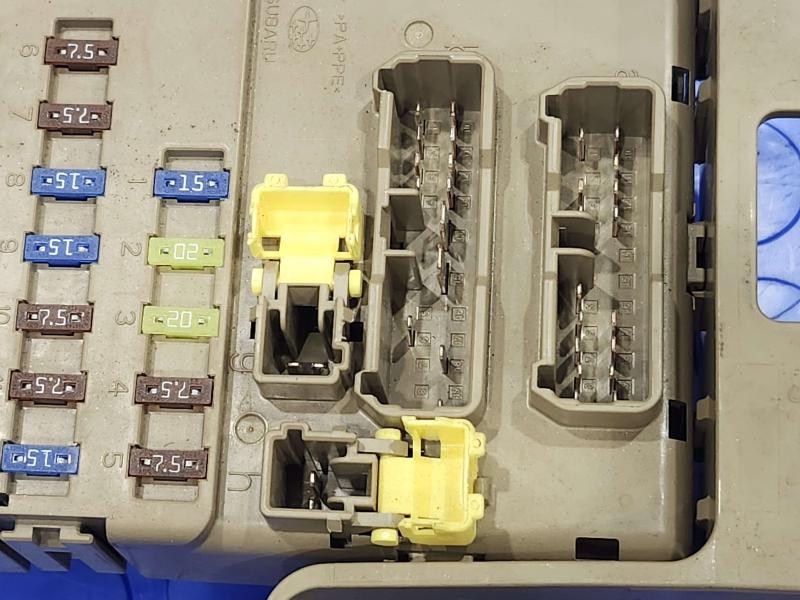 2010-2012 Subaru Outback Cabin Fuse Box Junction Block OEM 82201AJ00A