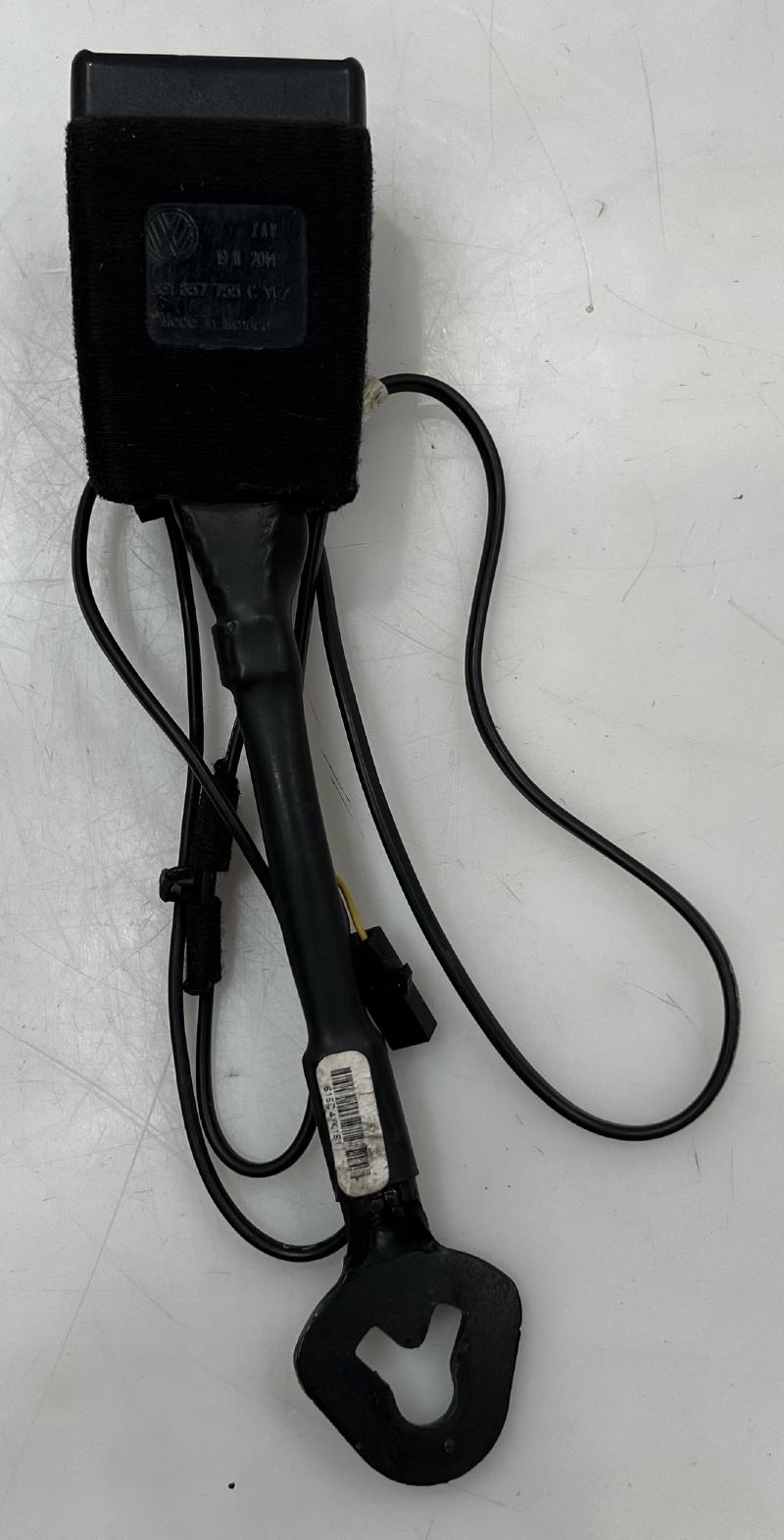2015 Volkswagen Passat Front Seat Belt