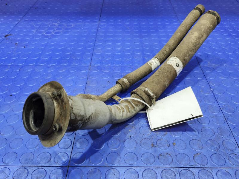 2000-2003 Dodge Dakota Fuel Filler Neck Assembly Filler Pipe OEM 52102481AA