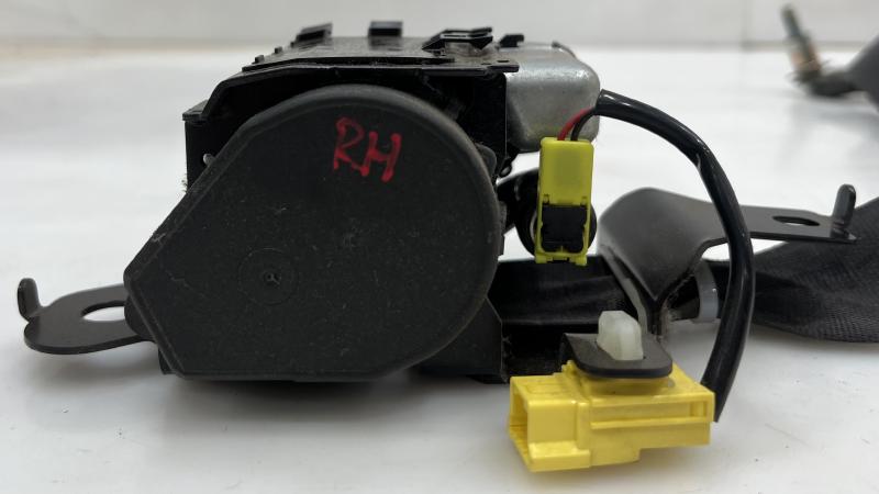 2006 Honda Ridgeline Front Seat Belt