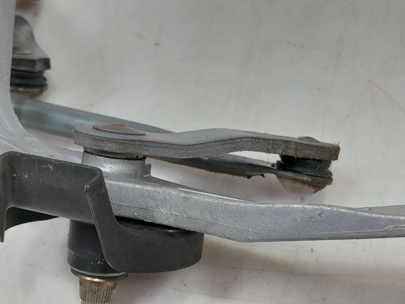 2016-2022 Toyota Prius 1.8L Windshield Wiper Linkage Transmission OEM 8515047200