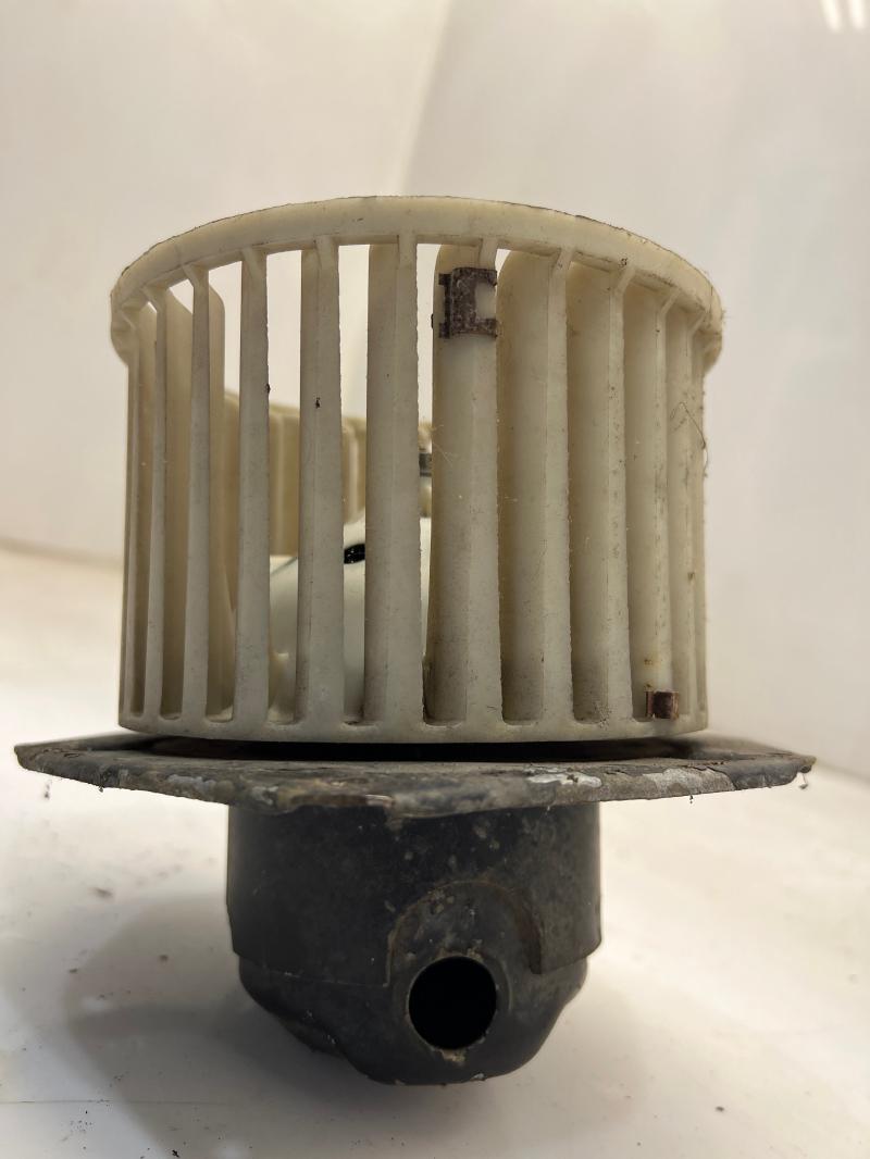 1982 - 1991 Chevrolet S10 Heater AC Blower Motor Integral AC OEM 22098844