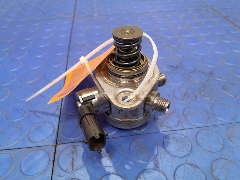 2018-2019 Jaguar XE XF 2.0L Gas High Pressure Direct Injection Fuel Pump OEM JDE38662