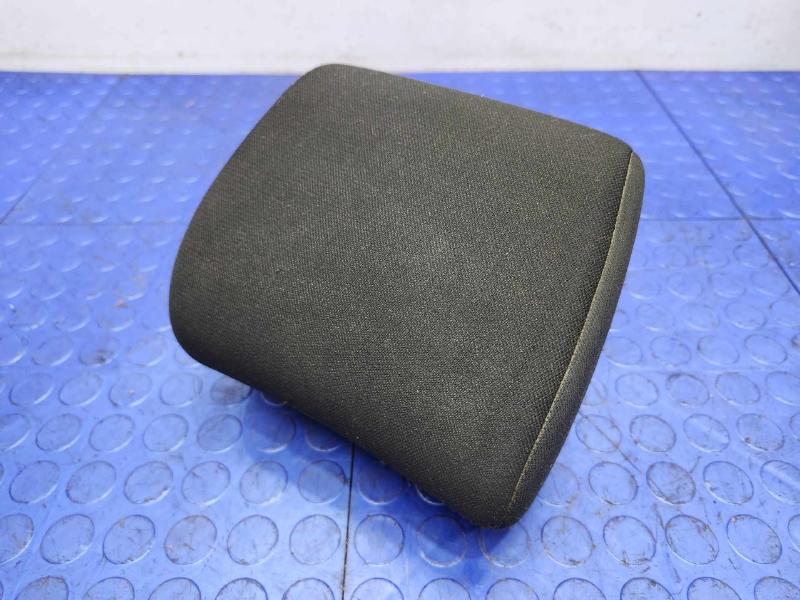 2017 Mitsubishi Outlander Headrest