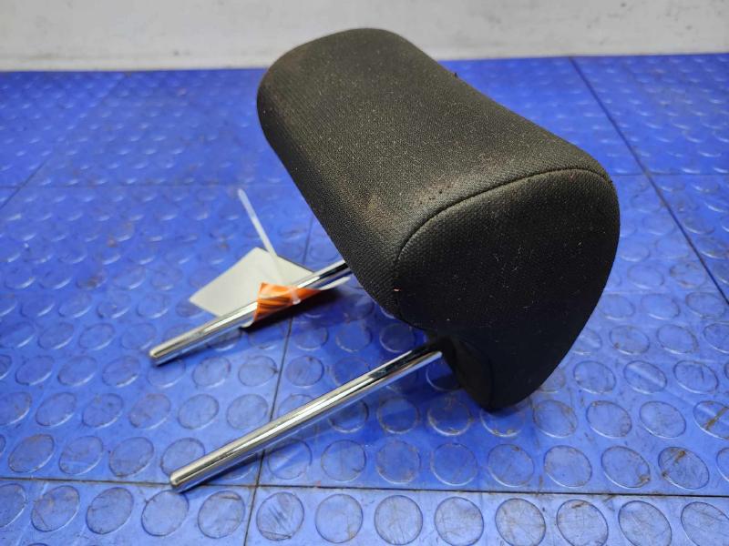 2017 Mitsubishi Outlander Headrest