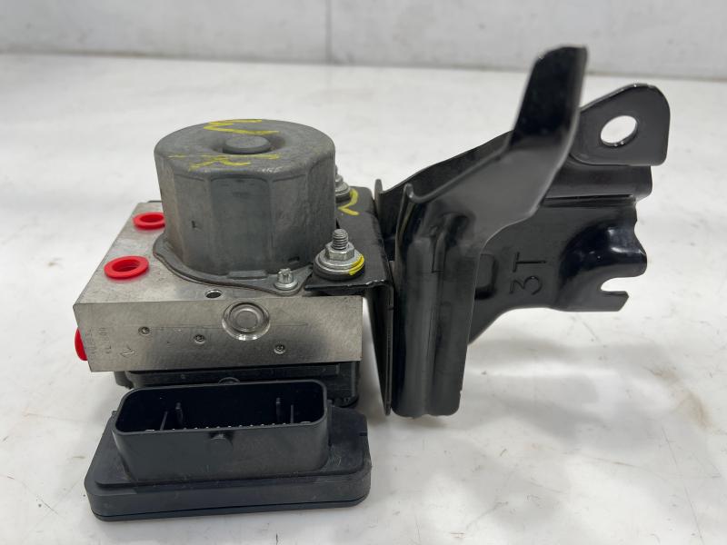 2015 Nissan Altima 2.5L ABS Anti Lock Brake Pump Modulator Assembly OEM 476609HM0A