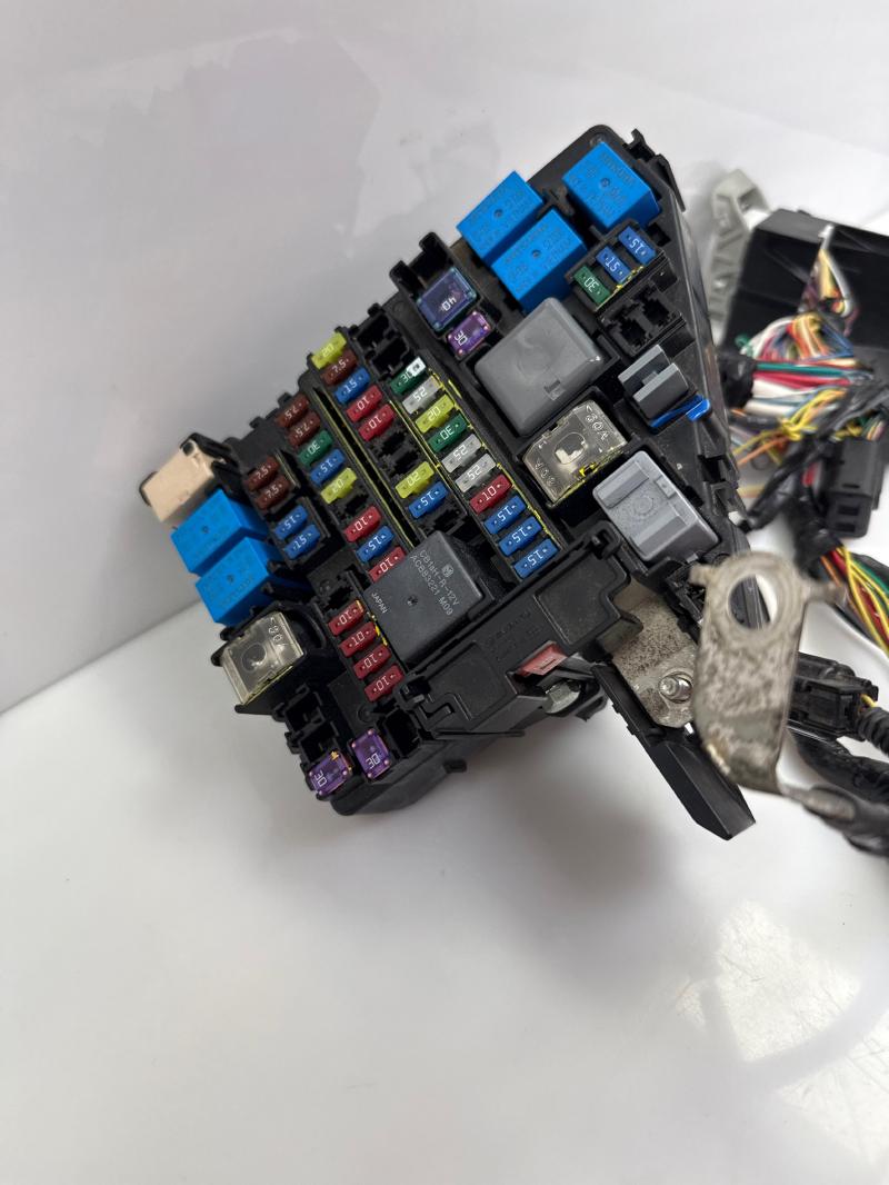 2017-2023 Subaru Impreza Engine Fuse Box Relay Junction Box Assembly OEM