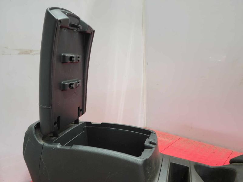 2017-2018 Nissan Rogue Sport Center Floor Console Assembly Black Leather OEM