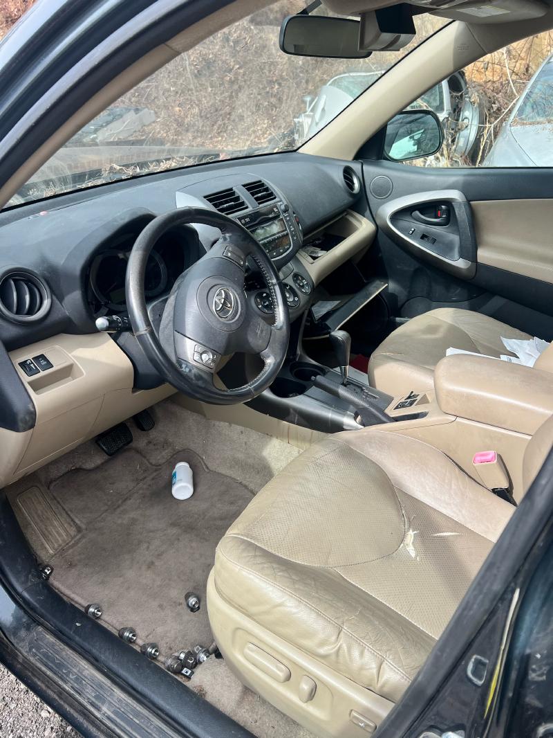 2009 Toyota RAV4 Center Pillar