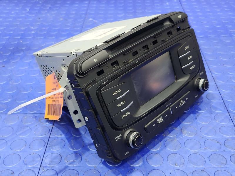 2017 Kia Sorento Audio & Visual Equip.(Radio)