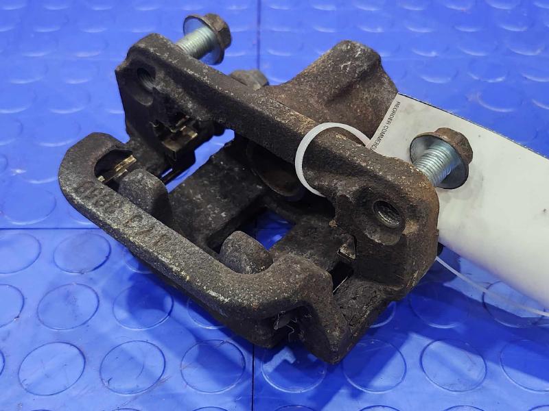 2015 Nissan Rogue Caliper