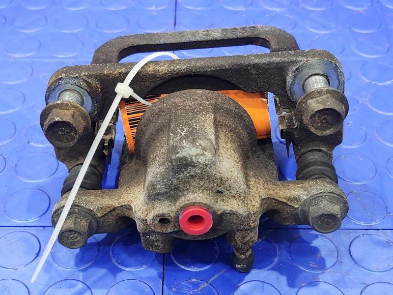 2015 Nissan Rogue Caliper