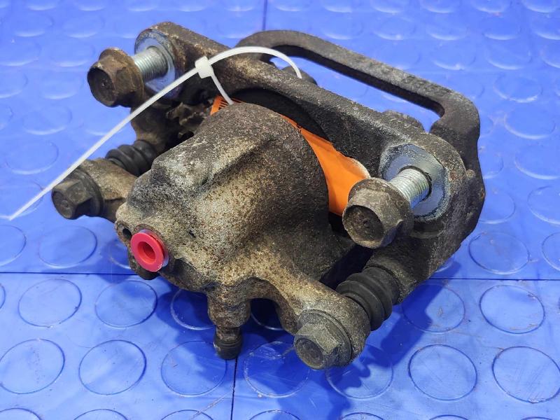 2015 Nissan Rogue Caliper