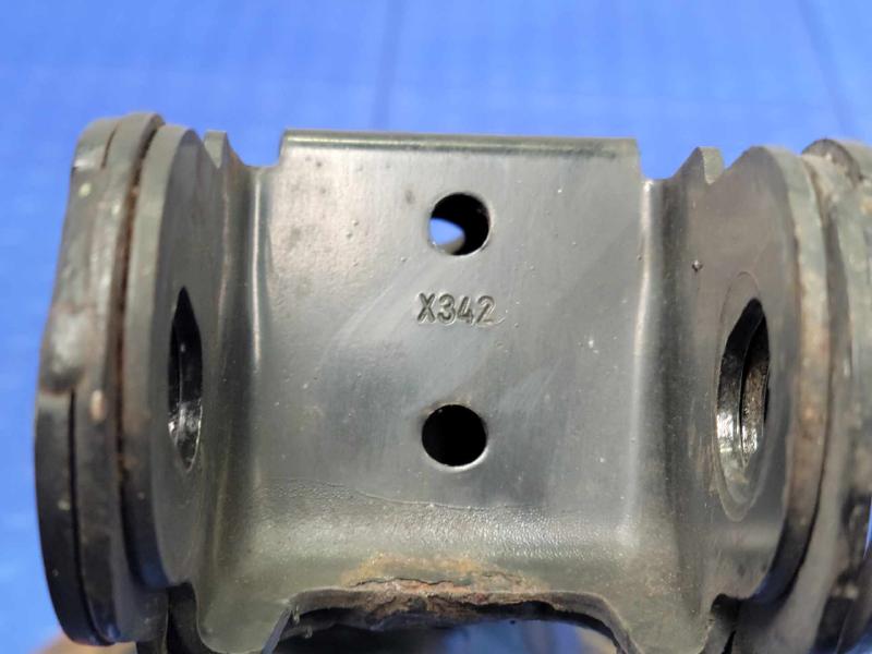 2010 Land Rover Range Rov Upper Control Arm Rear