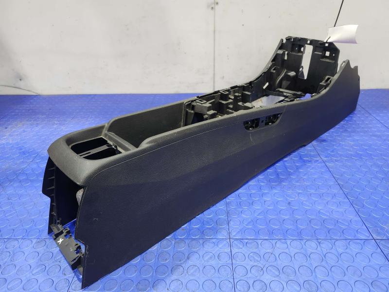 2017 BMW X1 Front Console
