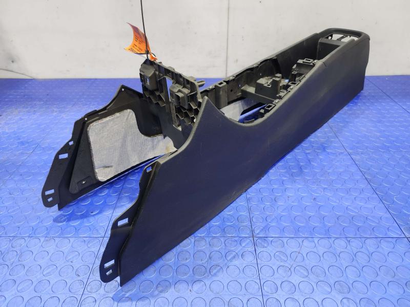 2017 BMW X1 Front Console