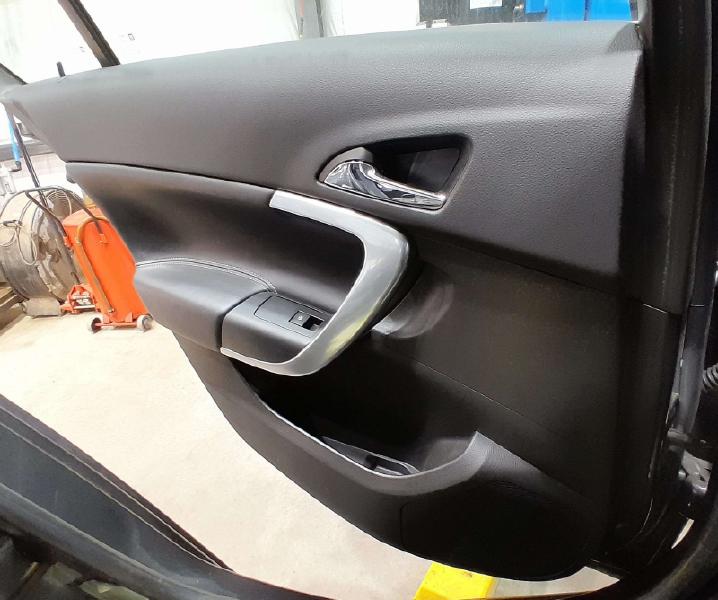 2015 Buick Regal Rear Door Trim Panel