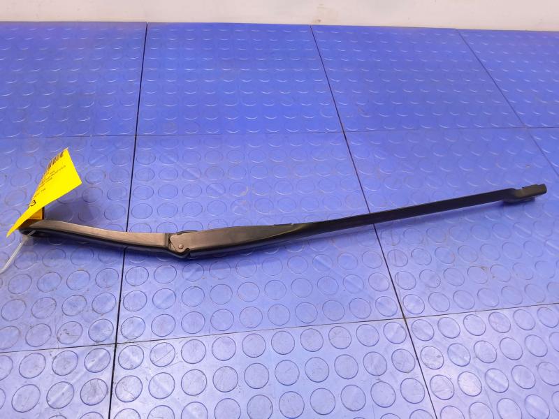 2018 BMW 740I Wiper Arm