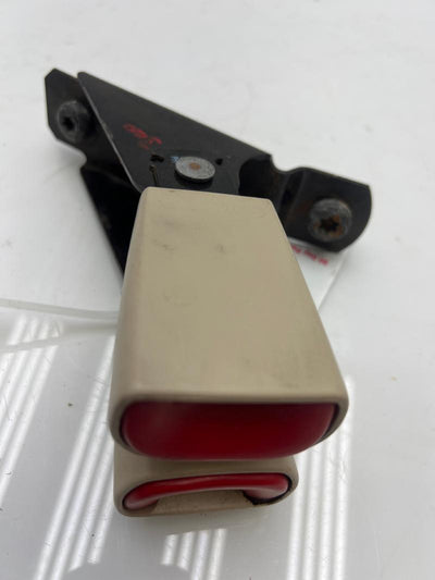 2004 Lincoln Aviator Rear Seat Belt