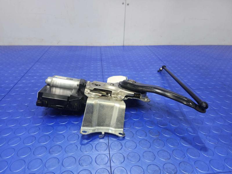 2011-2012 Infiniti QX56 Drive Assembly Power Back Door Genuine OEM 90560-1LA0A