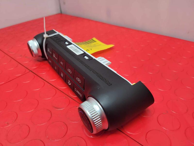 2020 Kia Stinger Heater A/C Control