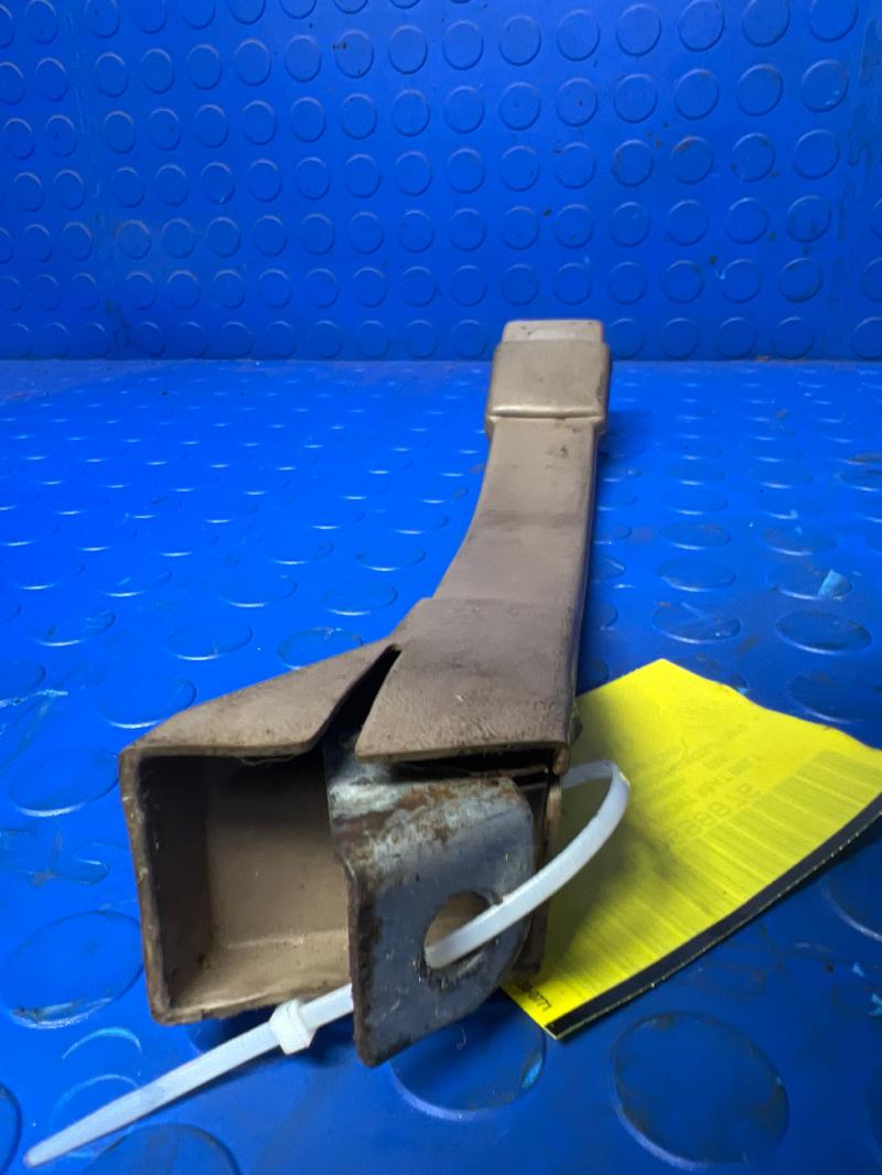 1995 Chevrolet Suburban Front Seat Belt