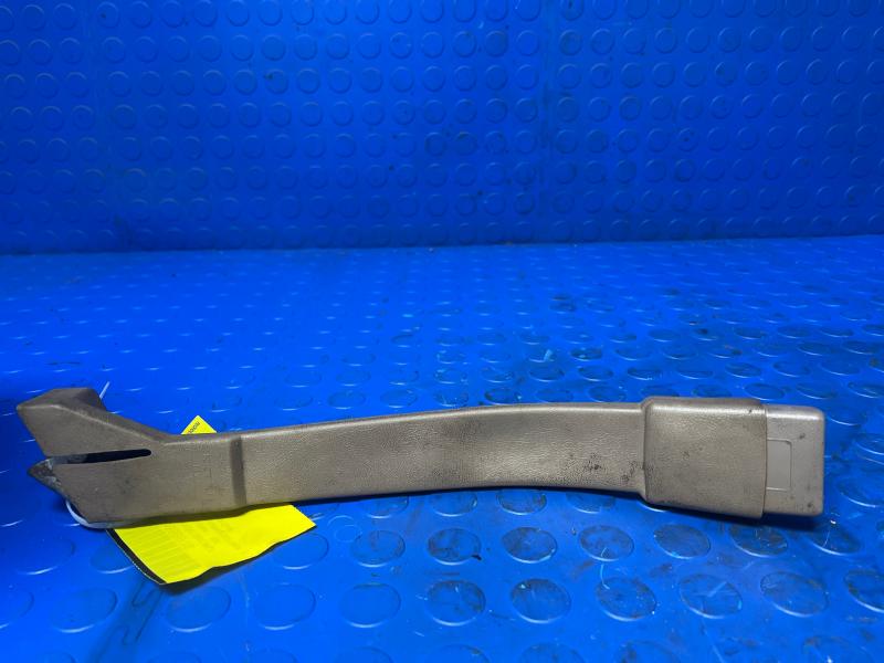 1995 Chevrolet Suburban Front Seat Belt